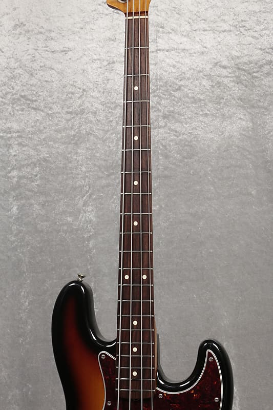 Fender American Vintage 62 Jazz Bass 3Knobs 3CS [SN V098725] (05/23)