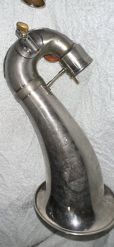 VITO RESO TONE BASS CLARINET ENGRAVED HORN AND CASE #3 image 1
