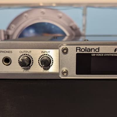 Roland Fantom XR w/ LCD  'last one !