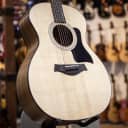 Taylor 114e Grand Auditorium Acoustic/Electric w/Gig Bag - Used