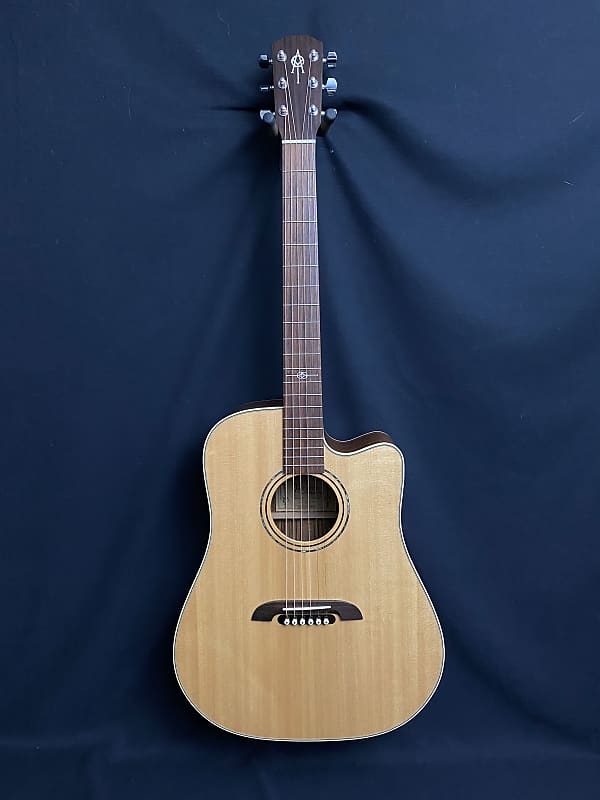 Alvarez-Yairi DY70ce Acoustic-Electric Guitar image 1