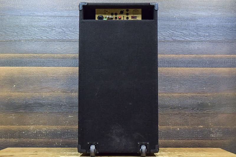 Eden CXC-400 CXC Solo Series 400-Watt 4x10