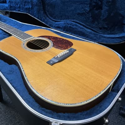 Martin D42 acoustic dreadnought guitar made in USA 2005 in mint condition with original hard case image 6