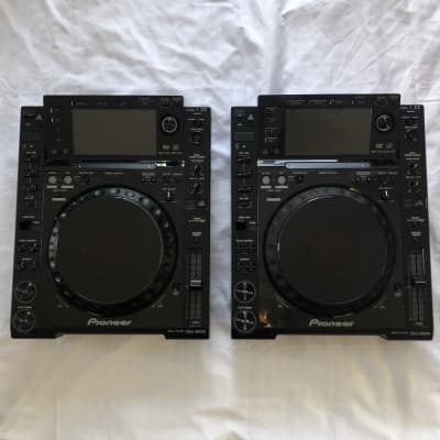 Pioneer CDJ-2000 Professional Multi Media Player | Reverb