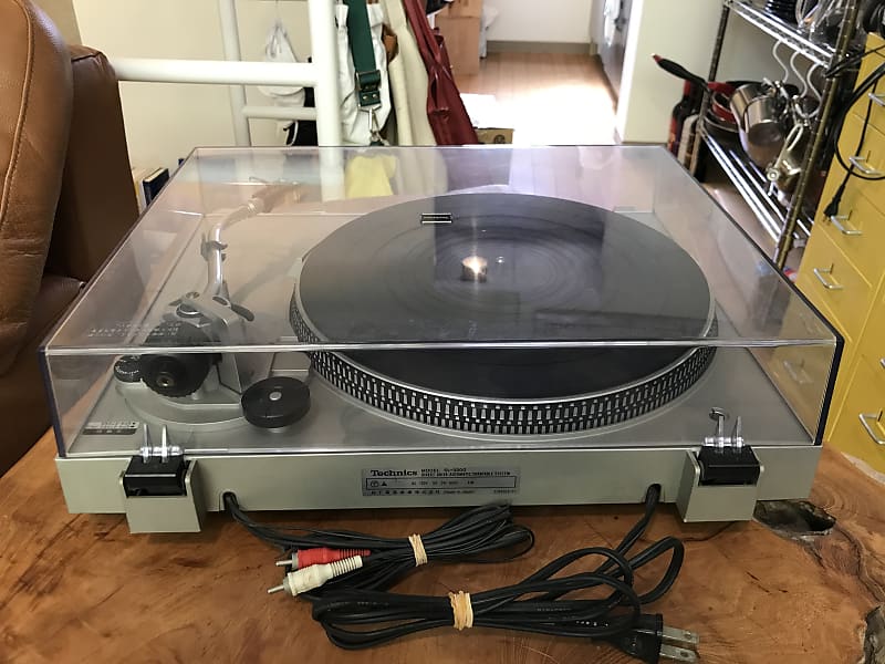 Technics SL-3300 Direct-Drive Turntable [1978, Japanese Technics SL-3300 Direct-Drive Turntable [1978, Japanese