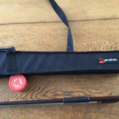 Finale Carbon fiber bass bow with Glasser bow case and quiver image 5