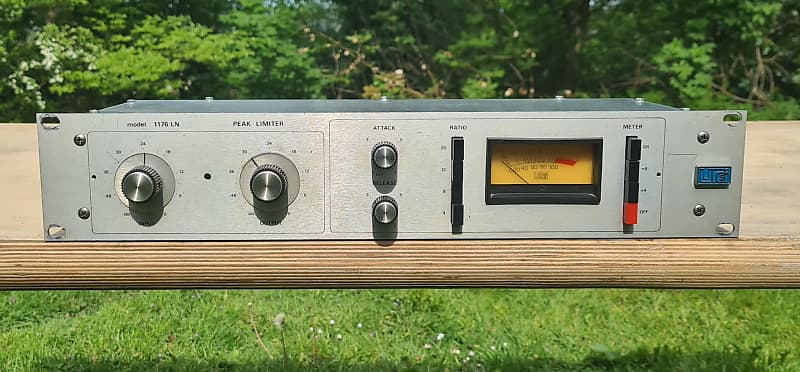 【週末お値下げ】Urei model 1176LN PEAK LIMITER 1176LN Classic Limiting Amplifier – Universal Audio