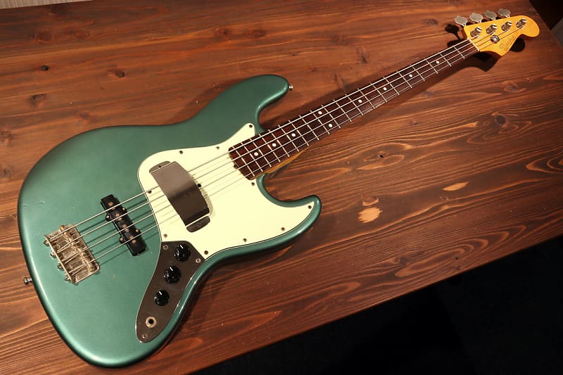 Bacchus “Begining of the New Tradition” Jazz Bass Japan - Sherwood Green -  Nitro Lacquer finish -