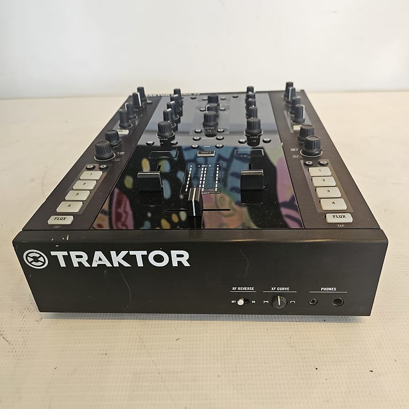 Native Instruments Traktor Kontrol Z2 | Reverb