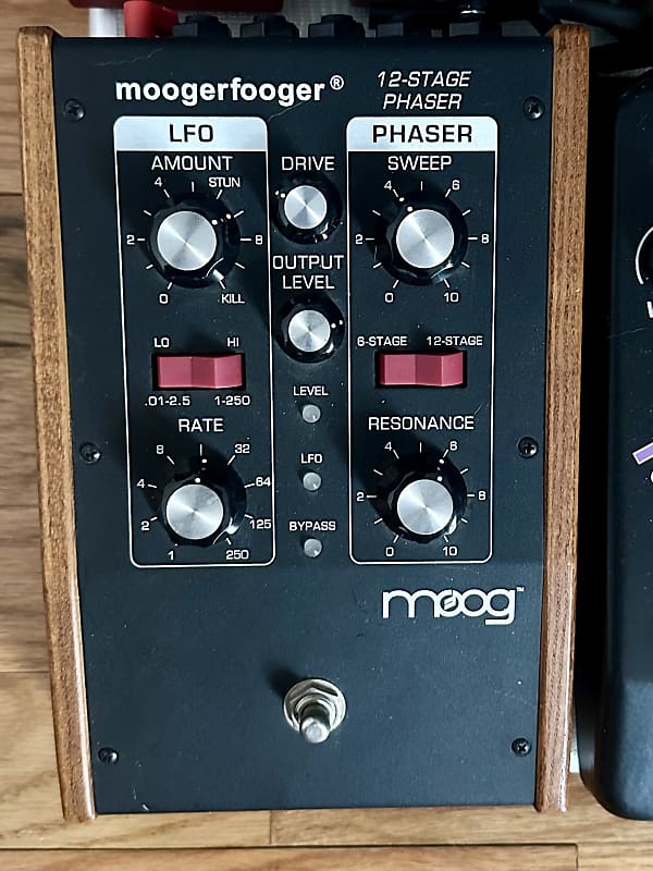 Moog MF-103 Moogerfooger 12-Stage Phaser 1999 - 2018 - Black | Reverb