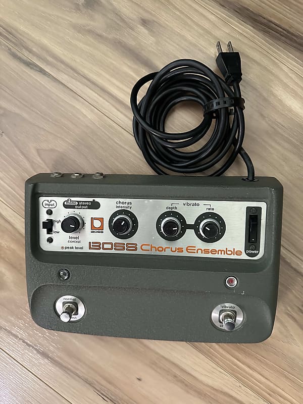 Boss CE-1 Chorus Ensemble 1976 - 1977 - Grey | Reverb