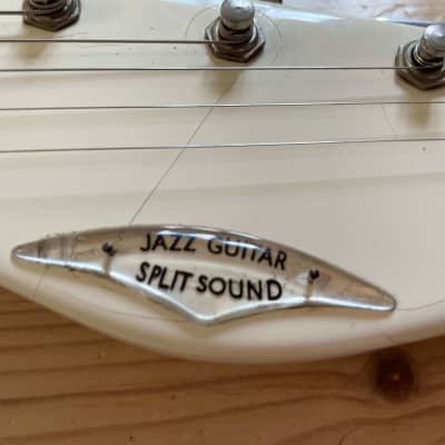 Burns Jazz Guitar - Split Sound  1961 White image 6