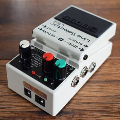 Boss LS-2 Line Selector AB Switch Guitar Effect Pedal image 4