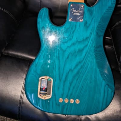 Fender american deluxe precision bass 2000 - teal image 9