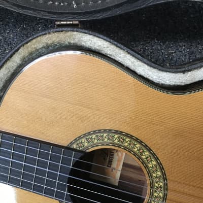 Aria concert classical guitar AC40 made in Japan 1970s in excellent condition with vintage hard case included . image 5