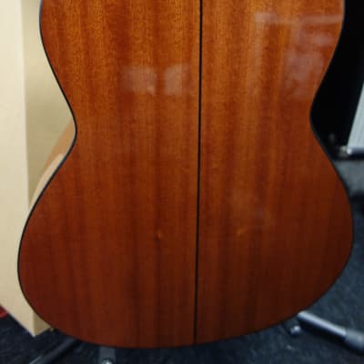 Martinez MC48C Junior 3/4 Classical guitar Ceder Top, mahogany B&S image 5