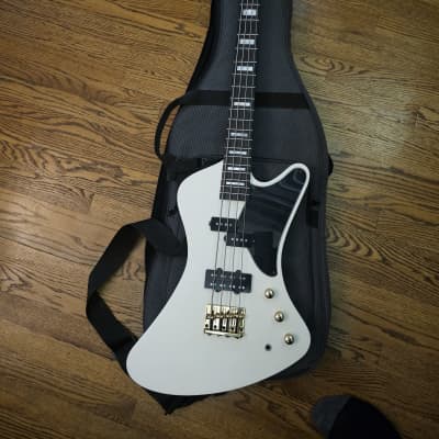 Balaguer Hyperion semi custom bass 2018ish - Metallic white for sale