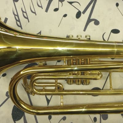 Castle Band Instruments Bb Marching Baritone Horn [CMB-LJTL-L - Brass Lacquer] image 9