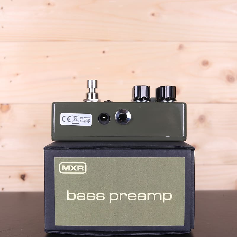 未使用品 MXR M81 bass preamp MXR M81 Bass Preamp Bass Preamp