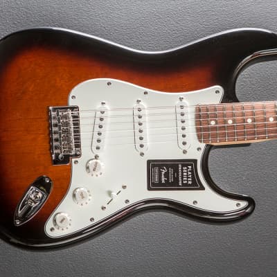 Fender Player Stratocaster - 3 Color Sunburst w/Pau Ferro image 6