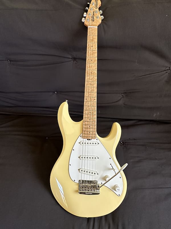 Ernie Ball Music Man Silhouette Special 30th Anniversary