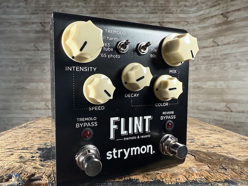 strymon FLINT tremolo & reverb　v１ Strymon Flint V1 Reverb & Tremolo Effect Pedal w/ Box - Used