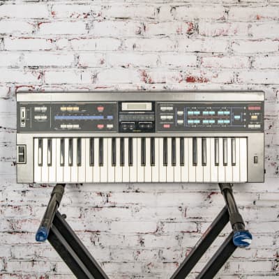 Casio - CZ-1000 Synthesizer - 49 Key Synthesizer Keyboard - x6716 - USED