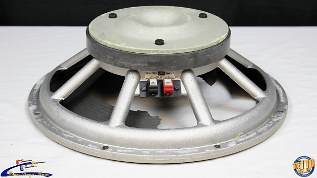 Peavey Black Widows 15インチ 1ペア動作品 AudioSavings.com - Peavey Black Widow Subwoofer - Overview