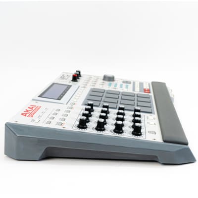 Akai Professional MPC Renaissance Production Controller with 5 Sound Library CDs image 6