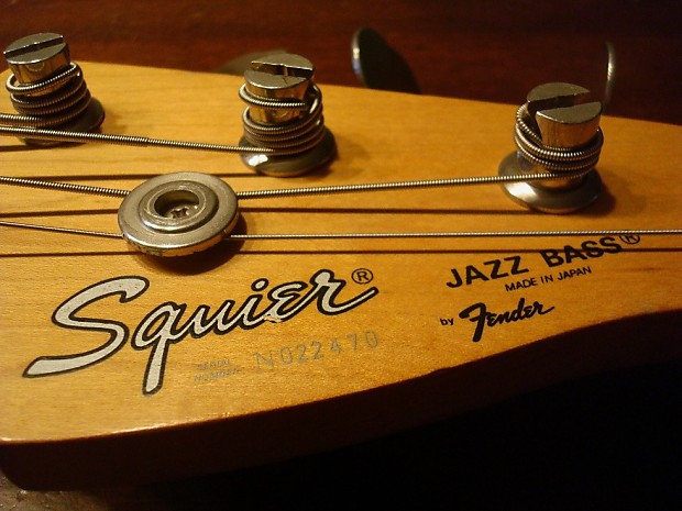Squier silver series jazz bass on sale