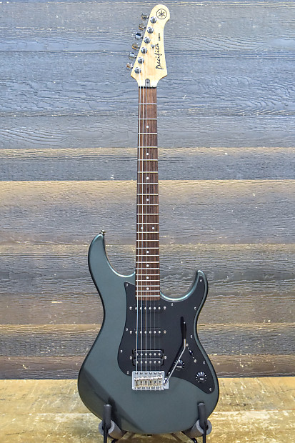 Yamaha pacifica pac 112 xj top
