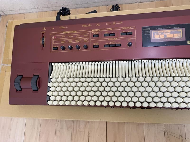 MATRIXSYNTH: WholeTone Revolution Synthesiser Chromatic