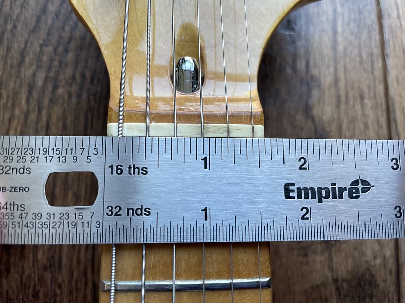 Vintage Suzuki Super Sounds MIJ Strat Brazen Picker