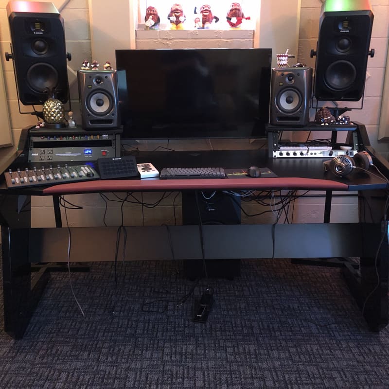 Studio Furniture - Recording Studio Desks & Racks | Reverb