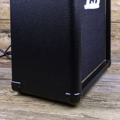 Marshall MG15FX 15-watt Combo Amp with Effects image 3