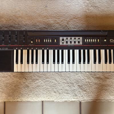 Casiotone CT-320 Synthesizer