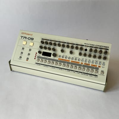 Roland Boutique Series TR-09 Rhythm Performer Drum Machine | Reverb