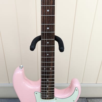 Squier Squier Classic Vibe '60s Stratocaster Shell Pink w/Mint Pickguard SSS - CME Exclusive image 10
