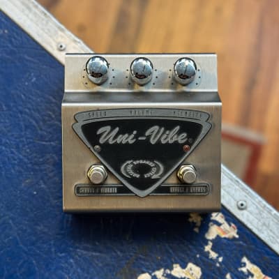 Dunlop UV-1 Uni-Vibe Chorus / Vibrato | Reverb