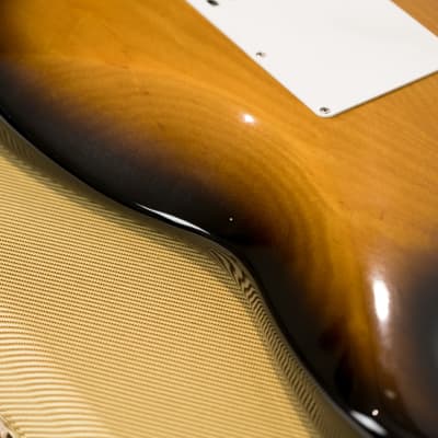 Fender Limited Edition 40th Anniversary 1954 Reissue Stratocaster with Maple Fretboard 1994 - 2-Color Sunburst image 17