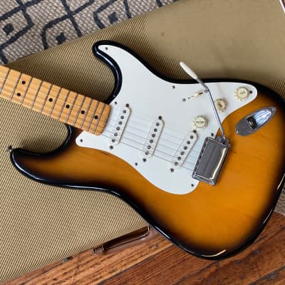 '94 Fender US Vintage Series - '57 Reissue Stratocaster - 2 Colour Sunburst for sale