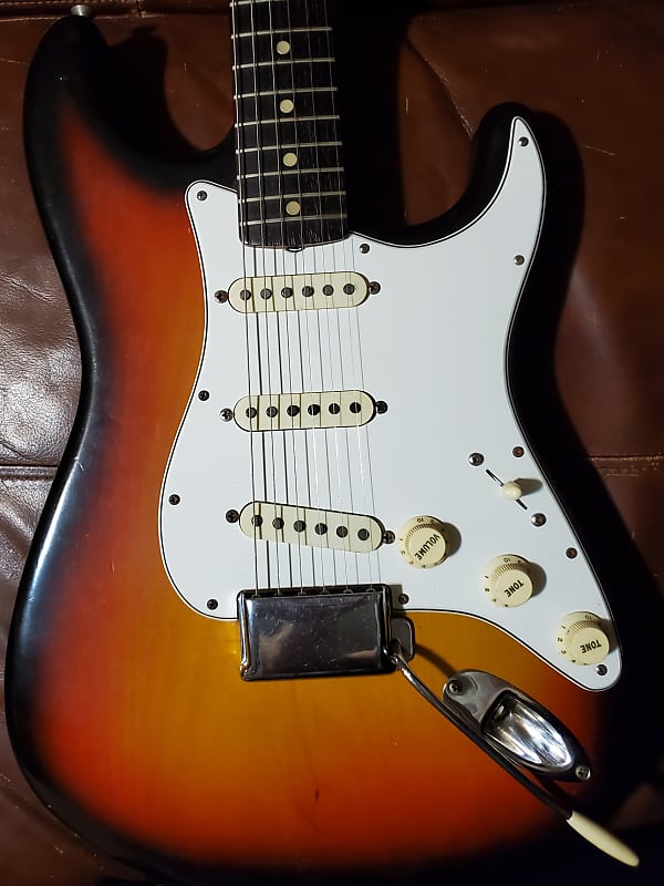 Fender  Stratocaster  1965 Sunburst image 1