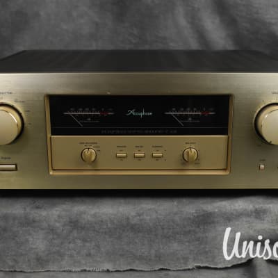 Accuphase E-306 Integrated Stereo Amplifier in Very Good Condition image 2