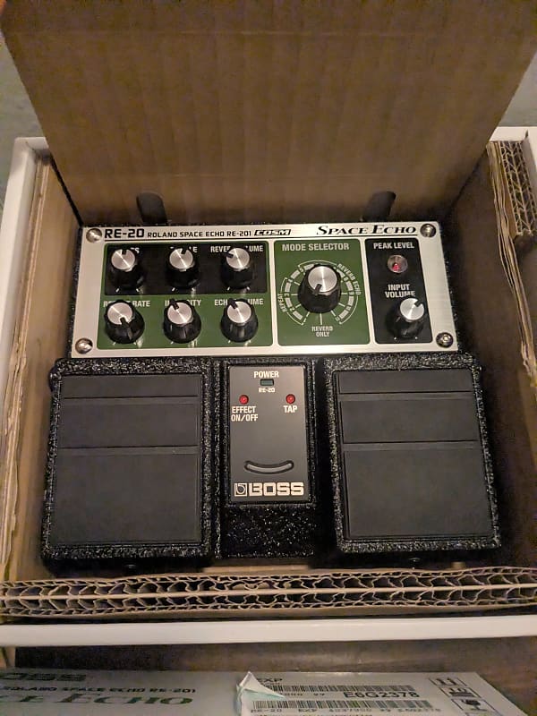 Boss RE-20 Space Echo