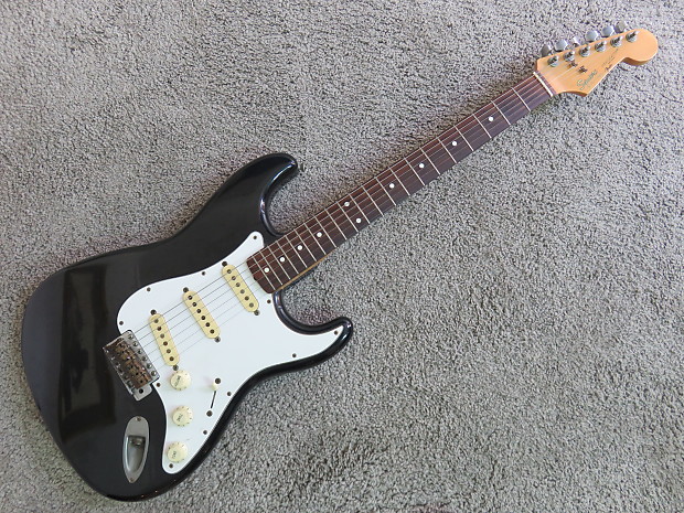1990 hotsell squier stratocaster