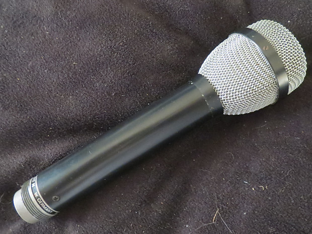 Beyerdynamic M600 Dynamic Microphone – Cole Picks Vintage