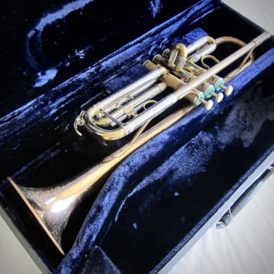Olds Trumpet Unbranded Gold & Silver with Newer Conn Case Circa-1958-Gold & Silver image 19