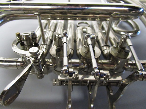 Maxtone by French Engineer French Horn | Reverb