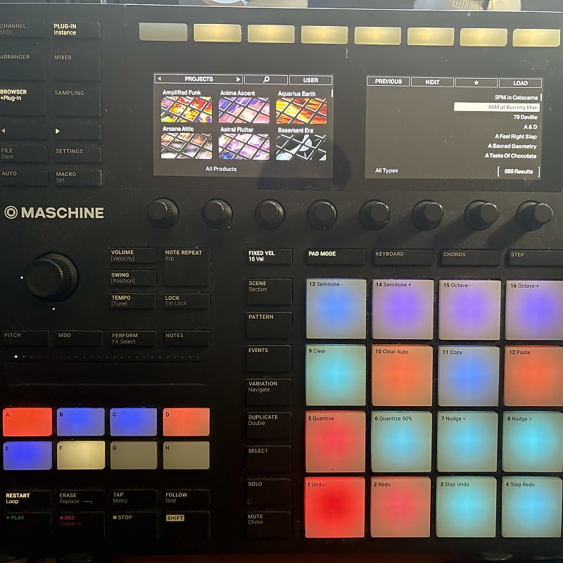 Native Instruments Maschine MK3 Production and Performance