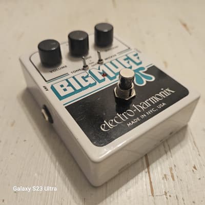 ギター Electro-Harmonix Big Muff Tone Wicker Big Muff Pi with Tone Wicker | Fuzz / Distortion / Sustainer